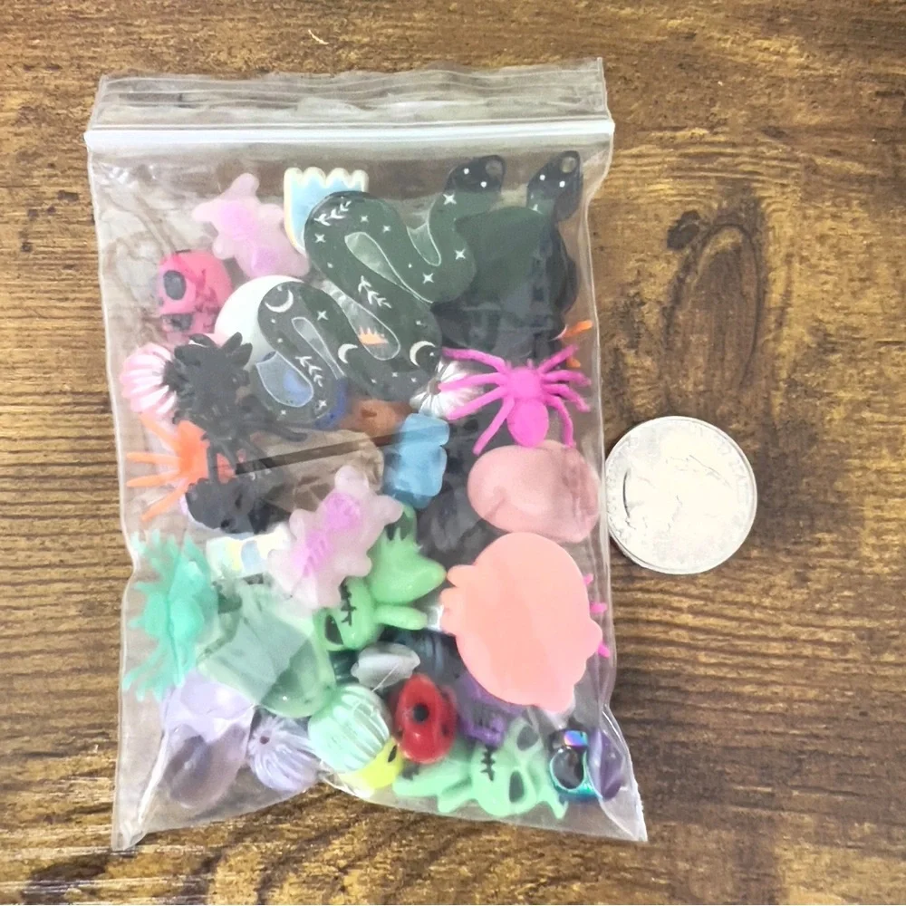 💀 Cute Creepy Bead & Charm Mix – 50g Halloween Craft Supplies